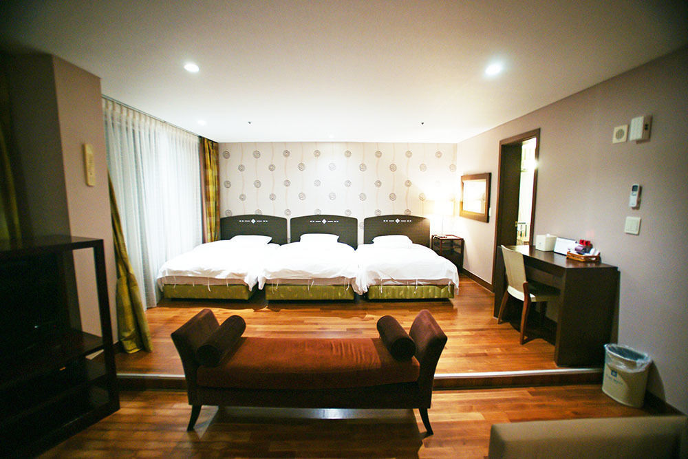 Lake Hills Jeju Resort Szogüpho Kültér fotó