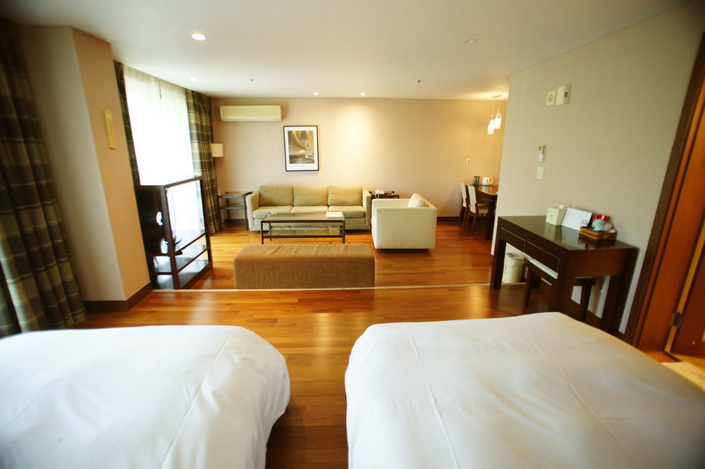 Lake Hills Jeju Resort Szogüpho Kültér fotó