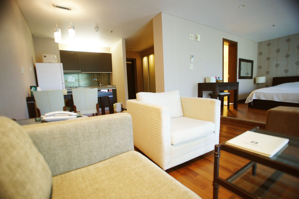 Lake Hills Jeju Resort Szogüpho Kültér fotó