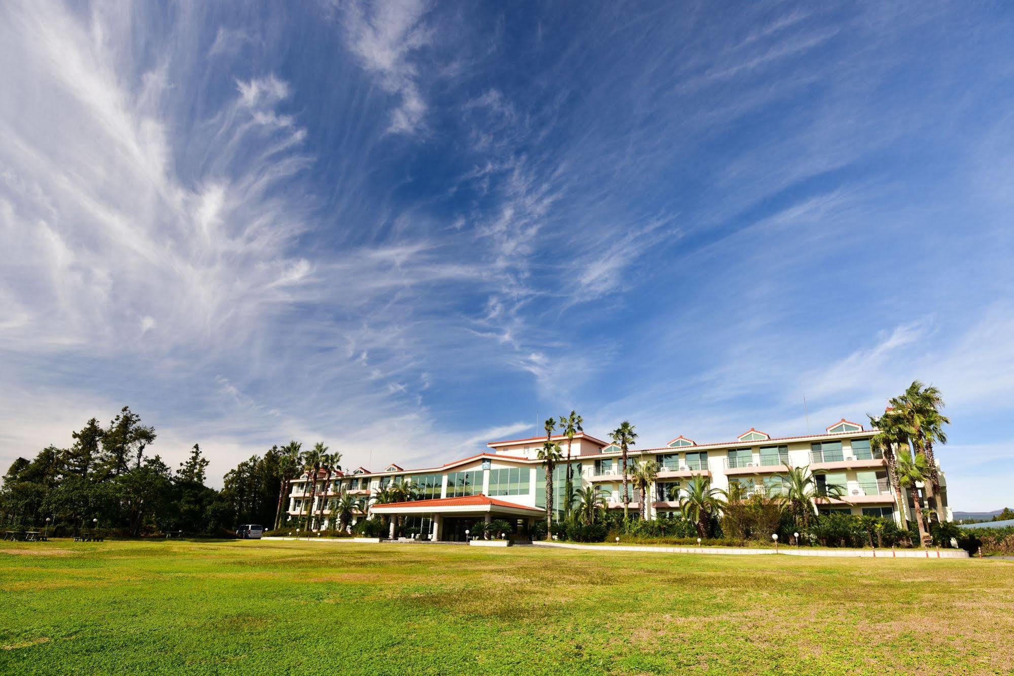 Lake Hills Jeju Resort Szogüpho Kültér fotó
